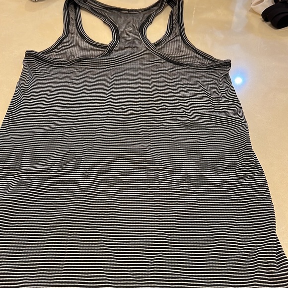 Tank - Picture 2 of 2